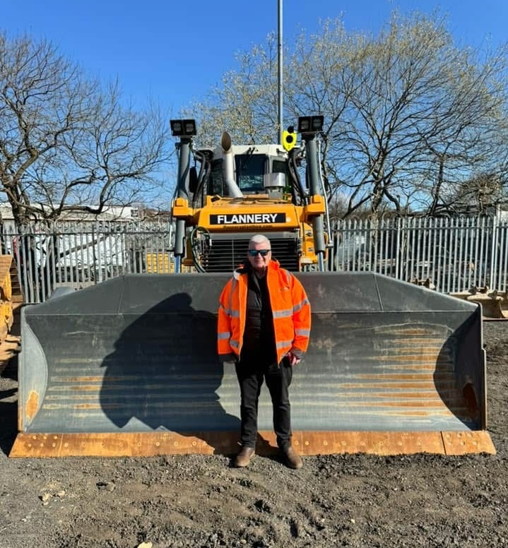 Graeme Hughes, Flannery Plant Hire copy.JPG