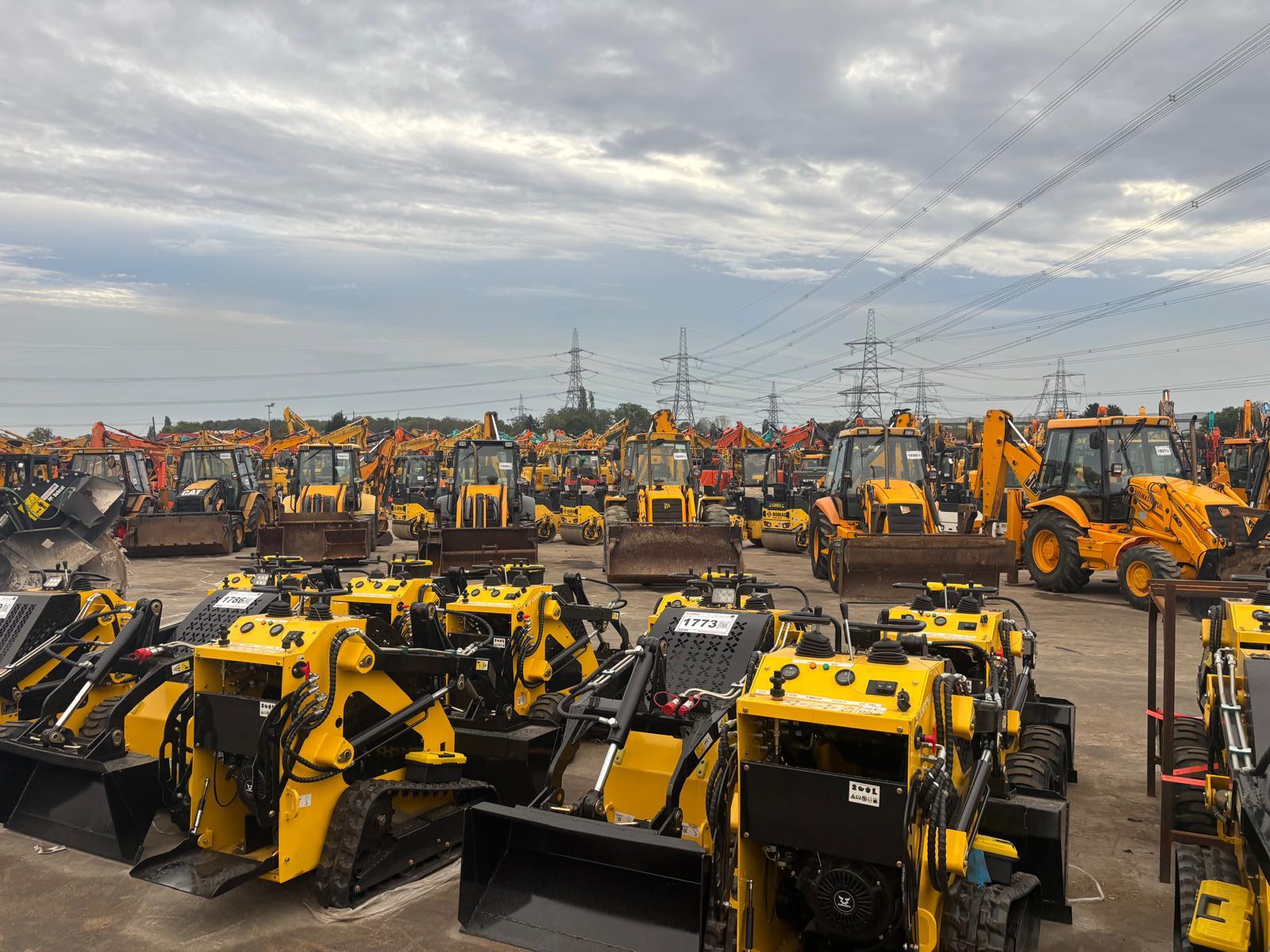 Diggers as far as the eye can see!.jpg